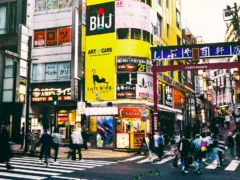 開かない自動ドア