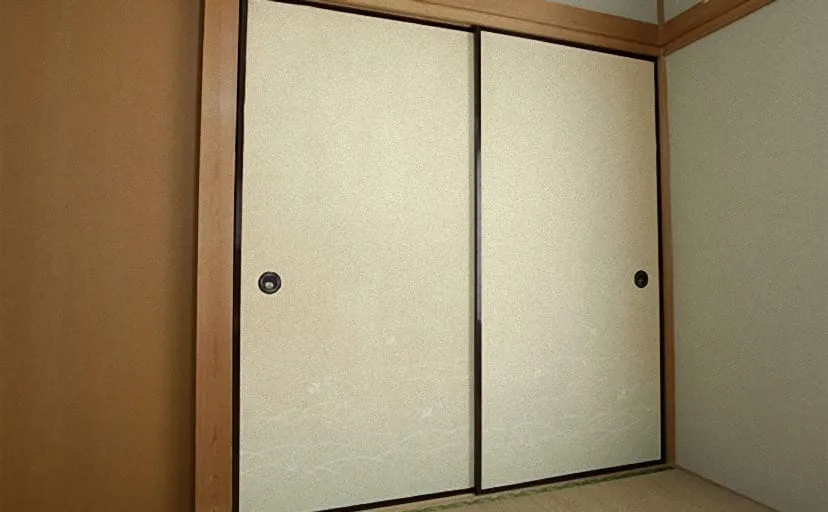 郵便受けに入っていたテープ