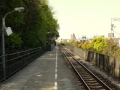 やみ駅←きさらぎ駅→かたす駅