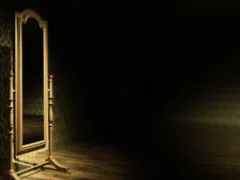 鏡の中のナナちゃん