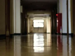 放課後の部室で