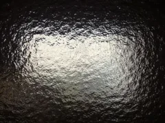 磨りガラスの人影